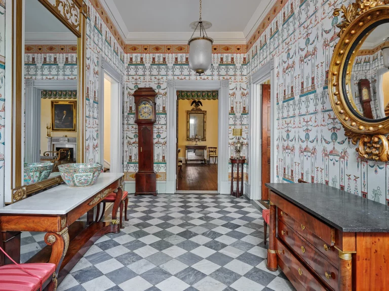 Steps Away: Hill-Physick House